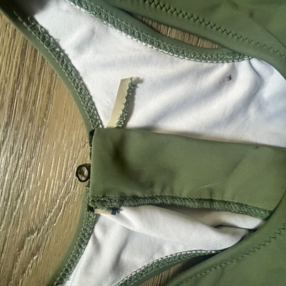 Cupshe Bathing Suit Women's Small One-Piece #703 Green Fruit NWT Flawed! - Picture 5 of 6